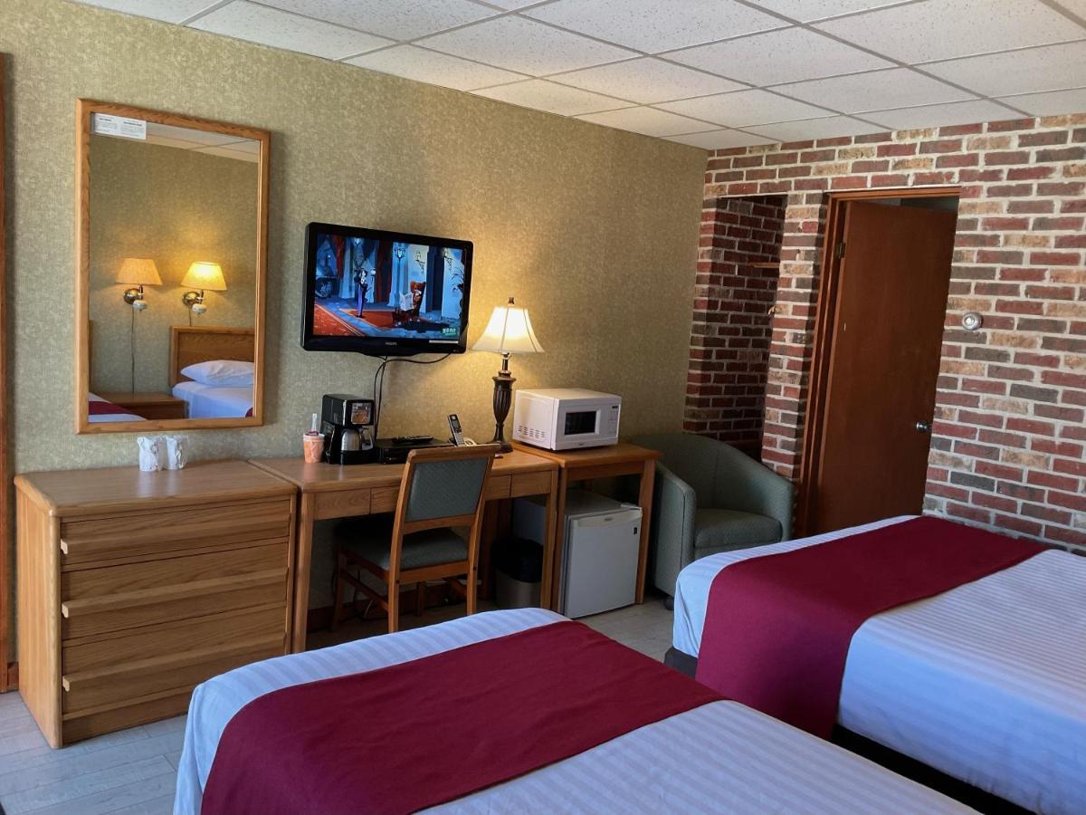 Motel & Hotel La Paysanne Σέρμπρουκ Εξωτερικό φωτογραφία